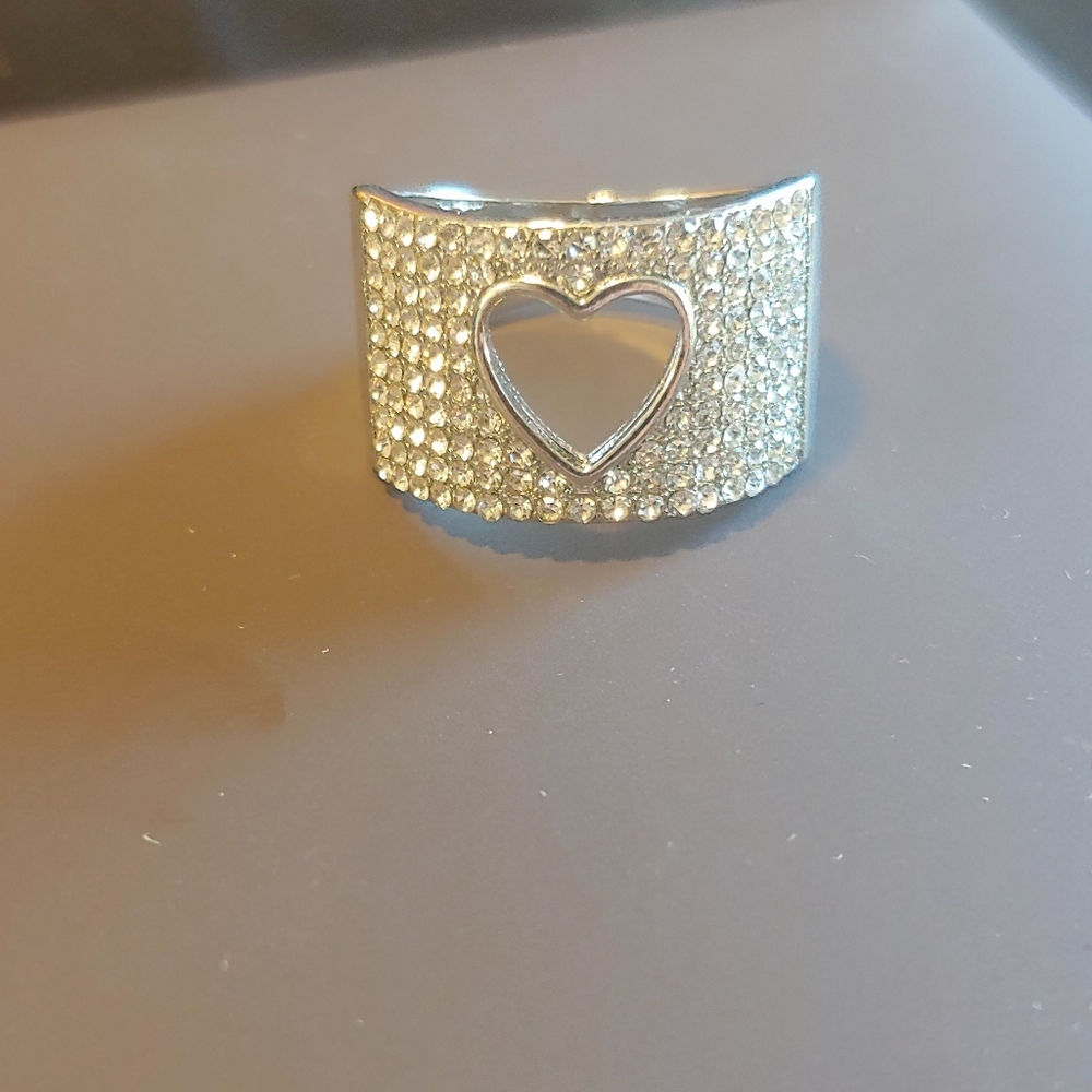 Ring - Picture 3 of 3